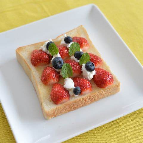 イチゴとリコッタチーズ